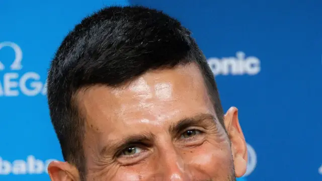 Le signal que Wimbledon ne peut plus cacher : pourquoi Djokovic joue peut-etre sa derniere grande chance pendant que les stars se rebellent