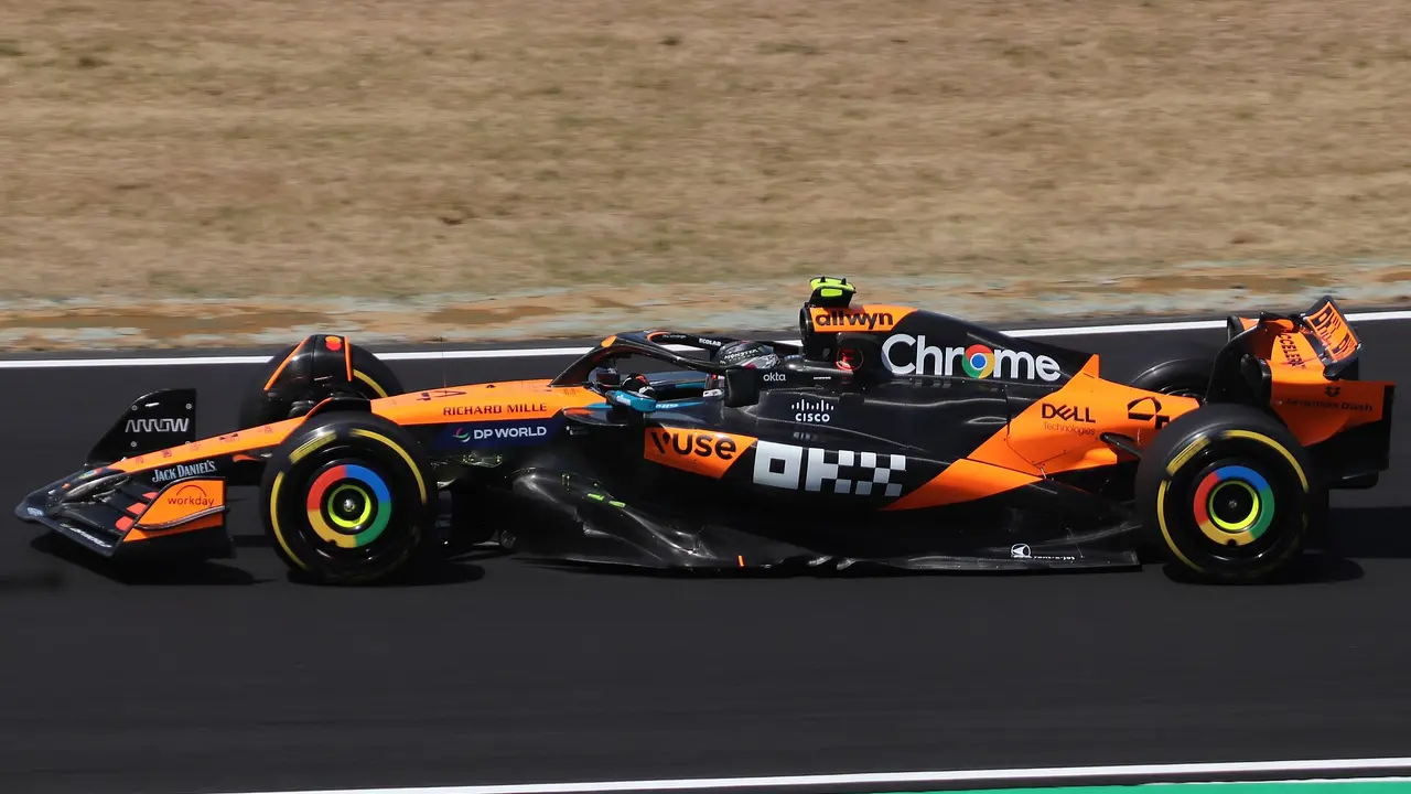 lando-norris-mclaren-loin-rythme-malaisie